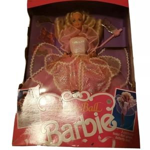 Costume Ball Barbie